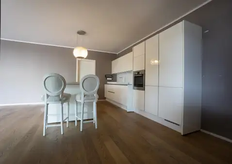 Hausgroße, moderne Eigentumswohnung auf einer Ebene mit Ruhrblick! 