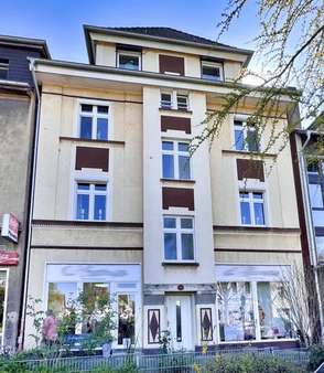 Straßenansicht - Etagenwohnung in 45472 Mülheim mit 110m² kaufen