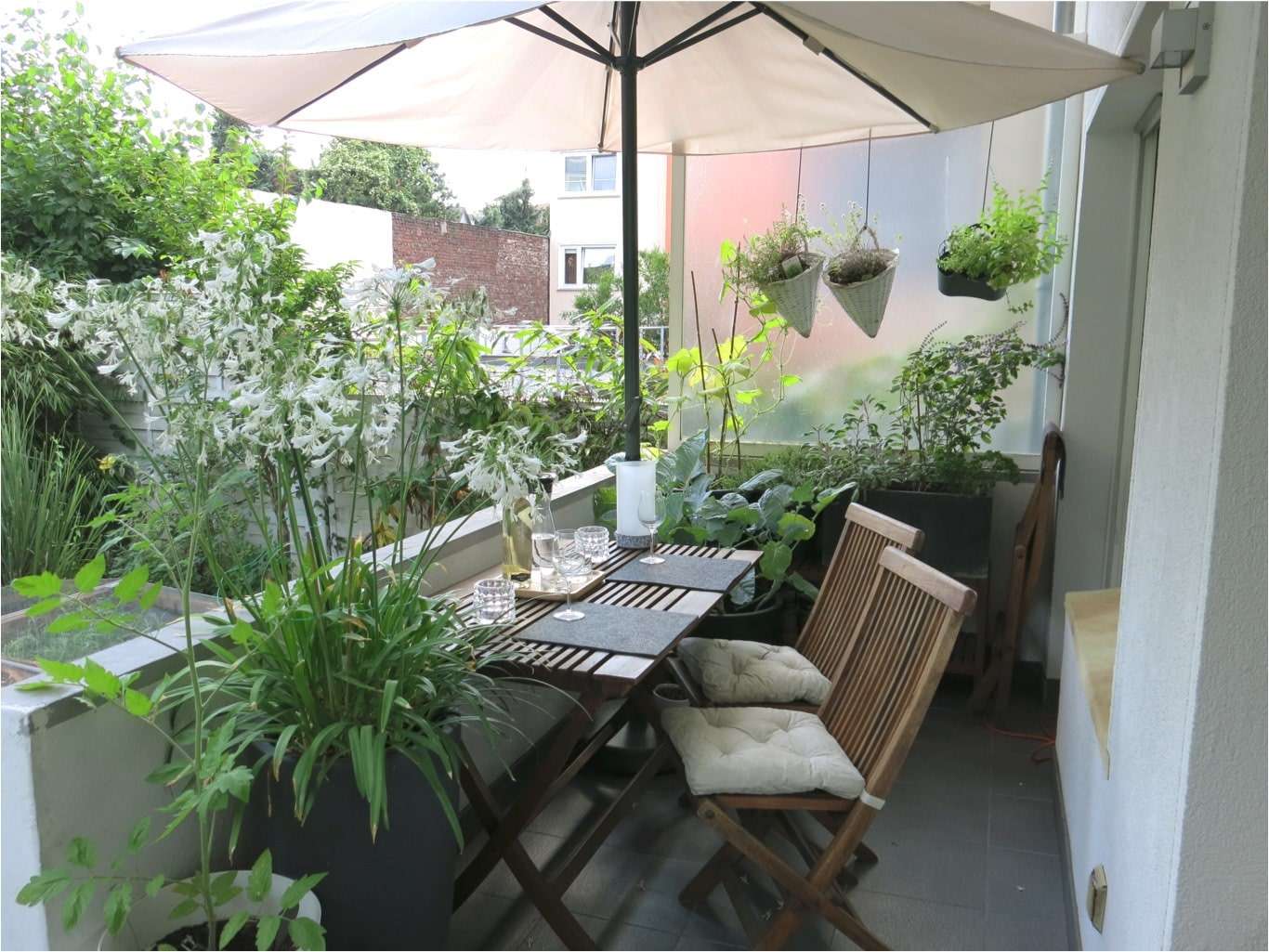 Balkon Balkon - Erdgeschosswohnung in 45147 Essen mit 98m² kaufen