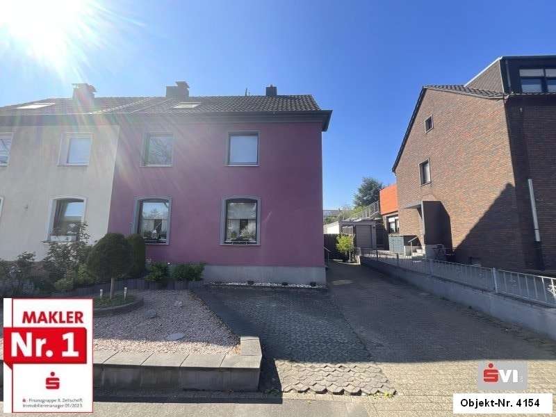 Hausansicht Hausansicht - Zweifamilienhaus in 46119 Oberhausen mit 115m² kaufen