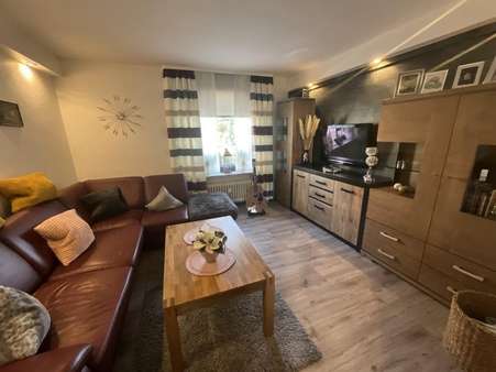 Wohnzimmer Erdgeschoss Wohnzimmer Erdgeschoss - Zweifamilienhaus in 46119 Oberhausen mit 115m² kaufen