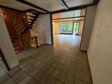 Diele - Reihenmittelhaus in 46149 Oberhausen mit 155m² kaufen