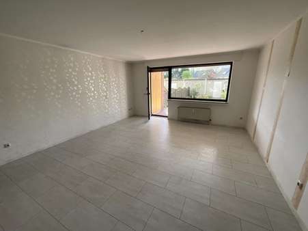 Wohnzimmer Wohnzimmer - Erdgeschosswohnung in 46049 Oberhausen mit 64m² kaufen