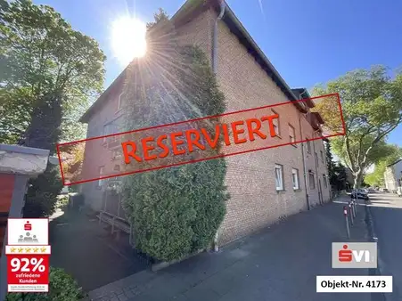 Attraktive Dachgeschosswohnung in DU-Obermeiderich mit Garage und wohnlich ausgebautem Spitzboden