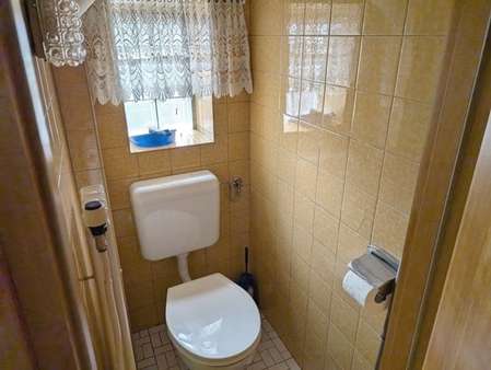Gäste-WC EG Gäste-WC EG - Reihenmittelhaus in 46149 Oberhausen mit 185m² kaufen
