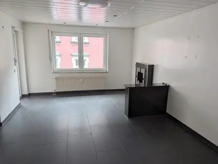 Chice Maisonette-Wohnung mit Loggia, Terrasse und Riesengarage in Oberhausen-Stadtmitte