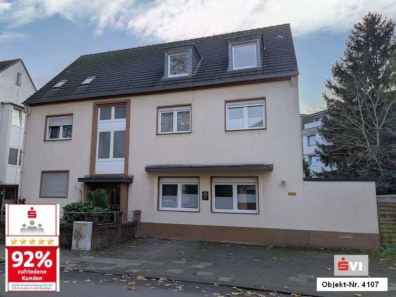 Hausansicht - Dachgeschosswohnung in 46047 Oberhausen mit 61m² kaufen