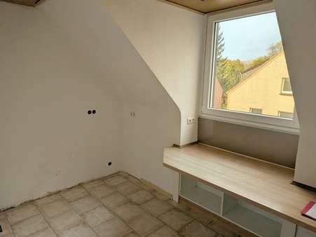 Küche - Dachgeschosswohnung in 46047 Oberhausen mit 61m² kaufen