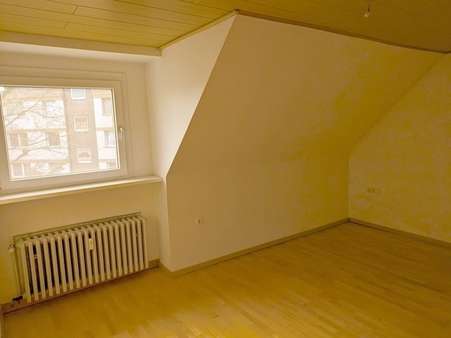 Schlafzimmer - Dachgeschosswohnung in 46047 Oberhausen mit 61m² kaufen