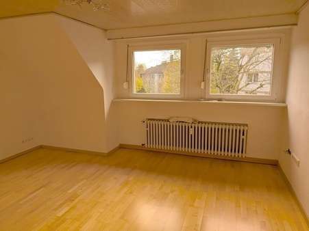 Wohnzimmer - Dachgeschosswohnung in 46047 Oberhausen mit 61m² kaufen