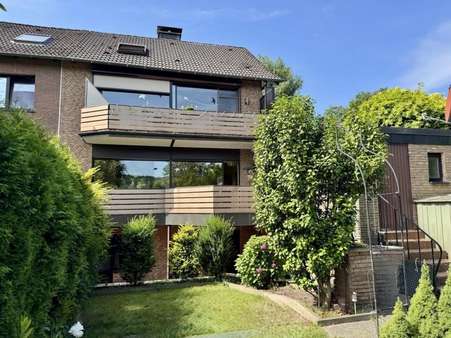 Rückansicht - Doppelhaushälfte in 46145 Oberhausen mit 198m² kaufen