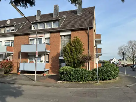 Interessantes Mehrfamilienhaus mit 6 Wohnungen in guter Lage von Worringen