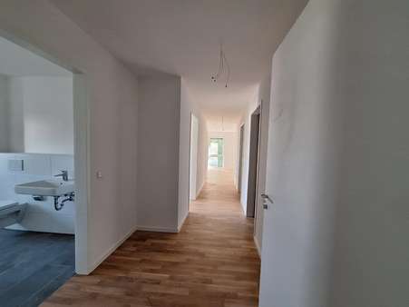 Flur - Etagenwohnung in 51371 Leverkusen mit 89m² kaufen