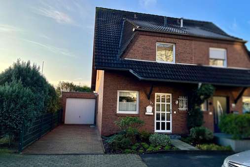 Außenansicht - Doppelhaushälfte in 51377 Leverkusen mit 125m² kaufen