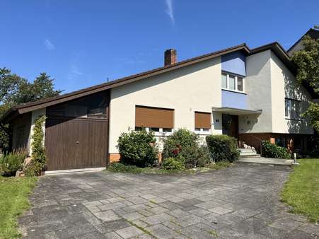 Außenansicht Außenansicht - Einfamilienhaus in 51375 Leverkusen mit 186m² kaufen
