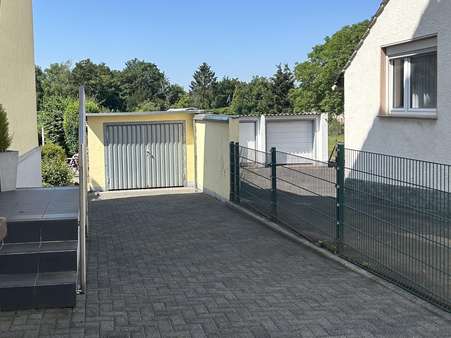 Garage - Einfamilienhaus in 51377 Leverkusen mit 162m² kaufen