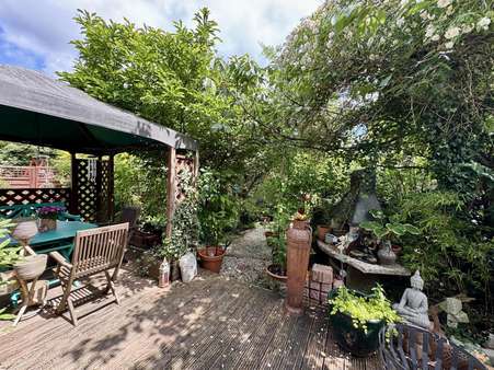 Garten & Terrasse Garten & Terrasse - Zweifamilienhaus in 51375 Leverkusen mit 244m² kaufen
