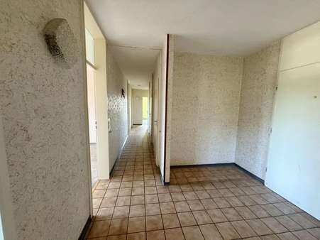 Eingangsbereich, Garderobe, Flur Eingangsbereich, Garderobe, Flur - Etagenwohnung in 51381 Leverkusen mit 105m² kaufen