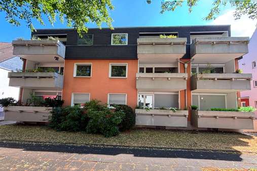 Frontansicht Frontansicht - Etagenwohnung in 51371 Leverkusen mit 65m² kaufen