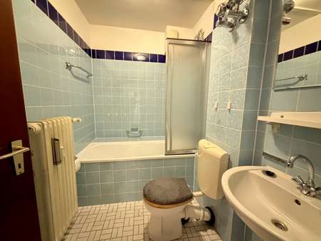 Badezimmer Badezimmer - Etagenwohnung in 51371 Leverkusen mit 65m² kaufen