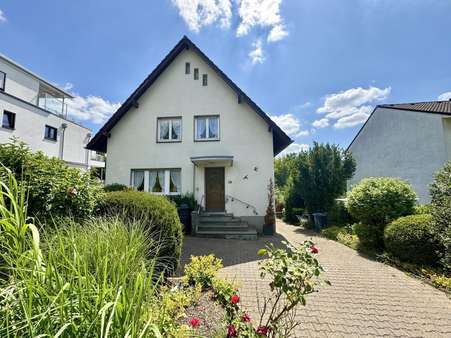 Außenansicht Außenansicht - Einfamilienhaus in 51381 Leverkusen mit 113m² kaufen