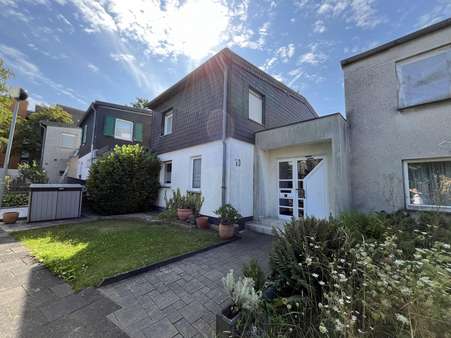 Außenansicht - Reihenmittelhaus in 51377 Leverkusen mit 90m² kaufen