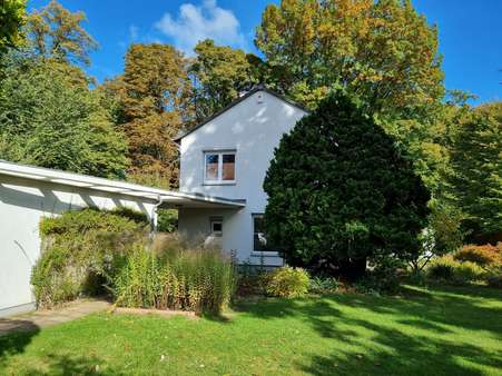 Außenansicht - Einfamilienhaus in 51061 Köln mit 219m² günstig kaufen