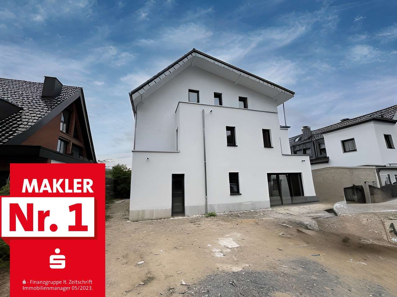 Außenansicht - Dachgeschosswohnung in 51109 Köln mit 70m² kaufen