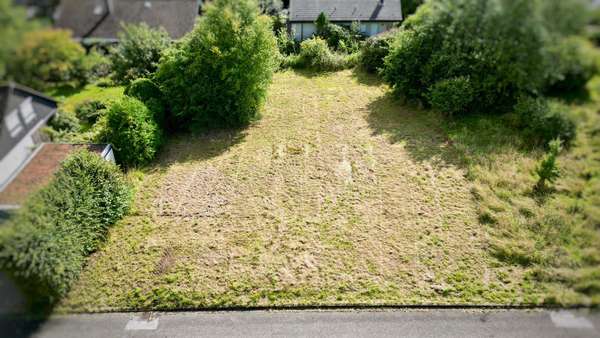 Außenansicht Außenansicht - Grundstück in 51519 Odenthal mit 734m² kaufen