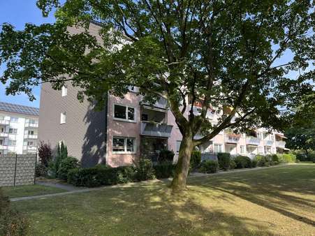 Außenansicht Außenansicht - Etagenwohnung in 51371 Leverkusen mit 78m² kaufen