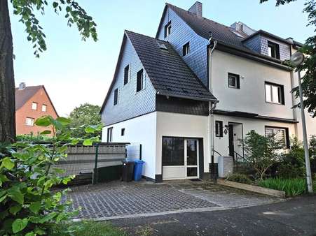 Außenansicht - Doppelhaushälfte in 51373 Leverkusen mit 210m² kaufen