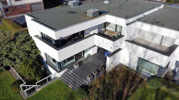 Luftaufnahme - Einfamilienhaus in 51061 Köln mit 276m² günstig kaufen