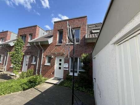 Außenansicht Außenansicht - Reiheneckhaus in 40593 Düsseldorf mit 163m² kaufen
