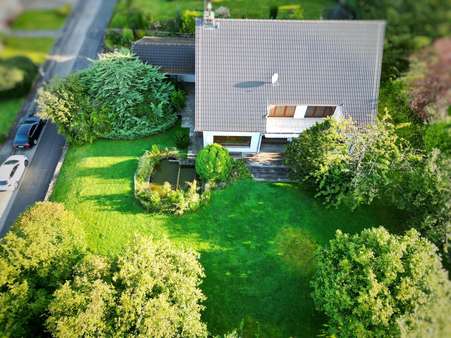Seitenansicht 2 - Einfamilienhaus in 51519 Odenthal mit 217m² kaufen