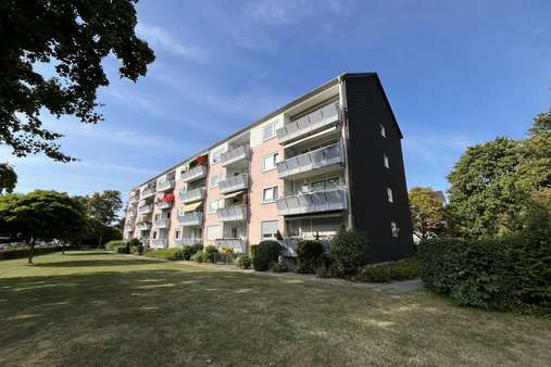 Außenansicht - Etagenwohnung in 51371 Leverkusen mit 78m² kaufen