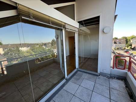 Loggia Loggia - Dachgeschosswohnung in 51373 Leverkusen mit 76m² kaufen