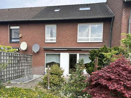 Rückansicht - Reihenmittelhaus in 40789 Monheim mit 120m² kaufen