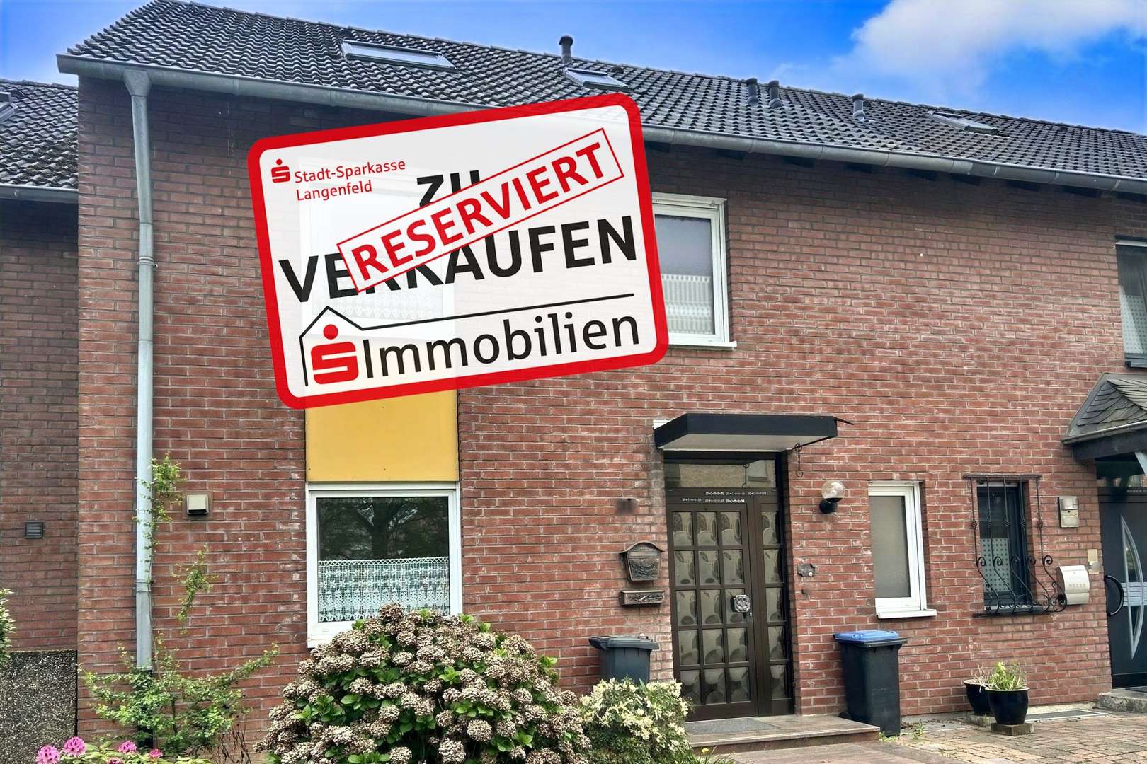 Vorderansicht - Reihenmittelhaus in 40789 Monheim mit 120m² kaufen