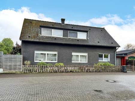 Vorderansicht Vorderansicht - Einfamilienhaus in 40764 Langenfeld mit 136m² kaufen