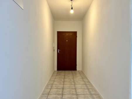 Eingangsbereich - Etagenwohnung in 40789 Monheim mit 96m² kaufen