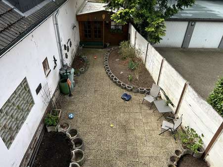 Innenhof Innenhof - Wohn- / Geschäftshaus in 40764 Langenfeld mit 173m² als Kapitalanlage kaufen