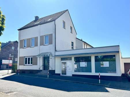 Vorderansicht - Wohn- / Geschäftshaus in 40764 Langenfeld mit 210m² als Kapitalanlage kaufen