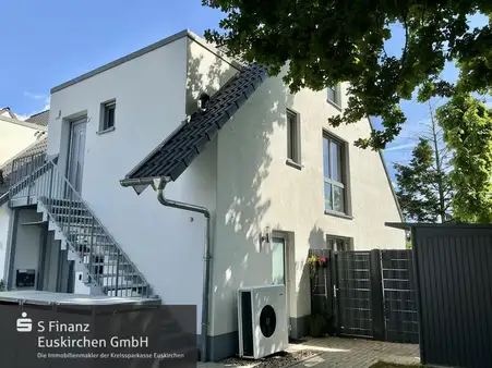 Sankt Augustin Menden: Moderne Maisonettewohnung im Neubau – stilvoll wohnen auf zwei Ebenen!