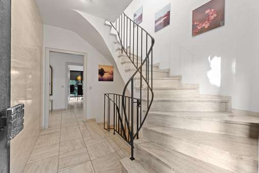 Zweifamilienhaus in 53879 Euskirchen mit 178m² kaufen