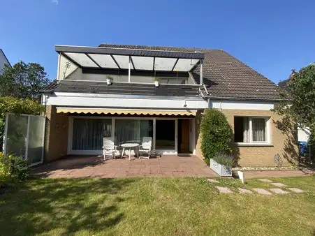 Euskirchen-Südstadt: teilvermietetes Zweifamilienhaus mit Garten und Garage! 360° Begehung