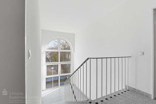 Hausflur Hausflur - Etagenwohnung in 53879 Euskirchen mit 66m² kaufen