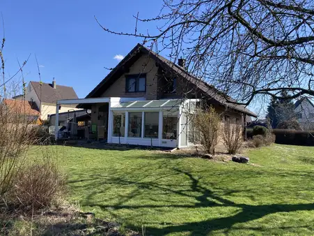 Arloff: freistehendes Einfamilienhaus mit großzügigen Garten und Garage! 360° Begehung