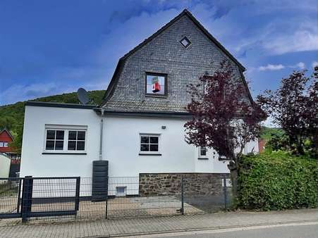 Einfamilienhaus in 53937 Schleiden mit 176m² kaufen
