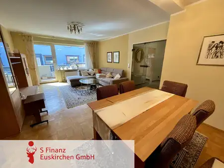 Euskirchen - 
Bezugsfreie 4-Zimmer-Stadtwohnung mit PKW- und Tiefgaragenstellplatz 