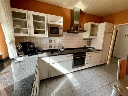 Küche - Erdgeschosswohnung in 53879 Euskirchen mit 98m² kaufen